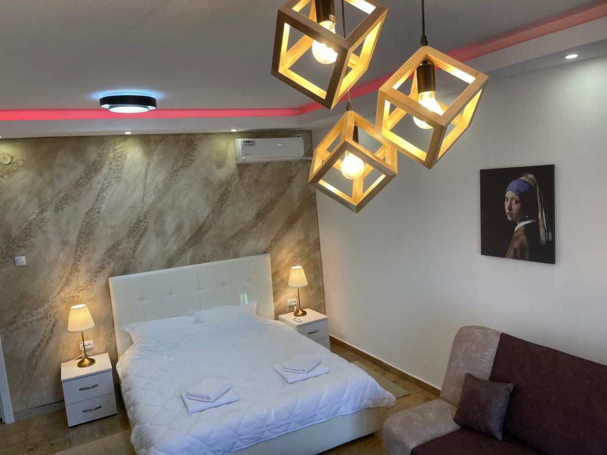 Bora Apartmani - Free Parking - City Center Vranje Buitenkant foto