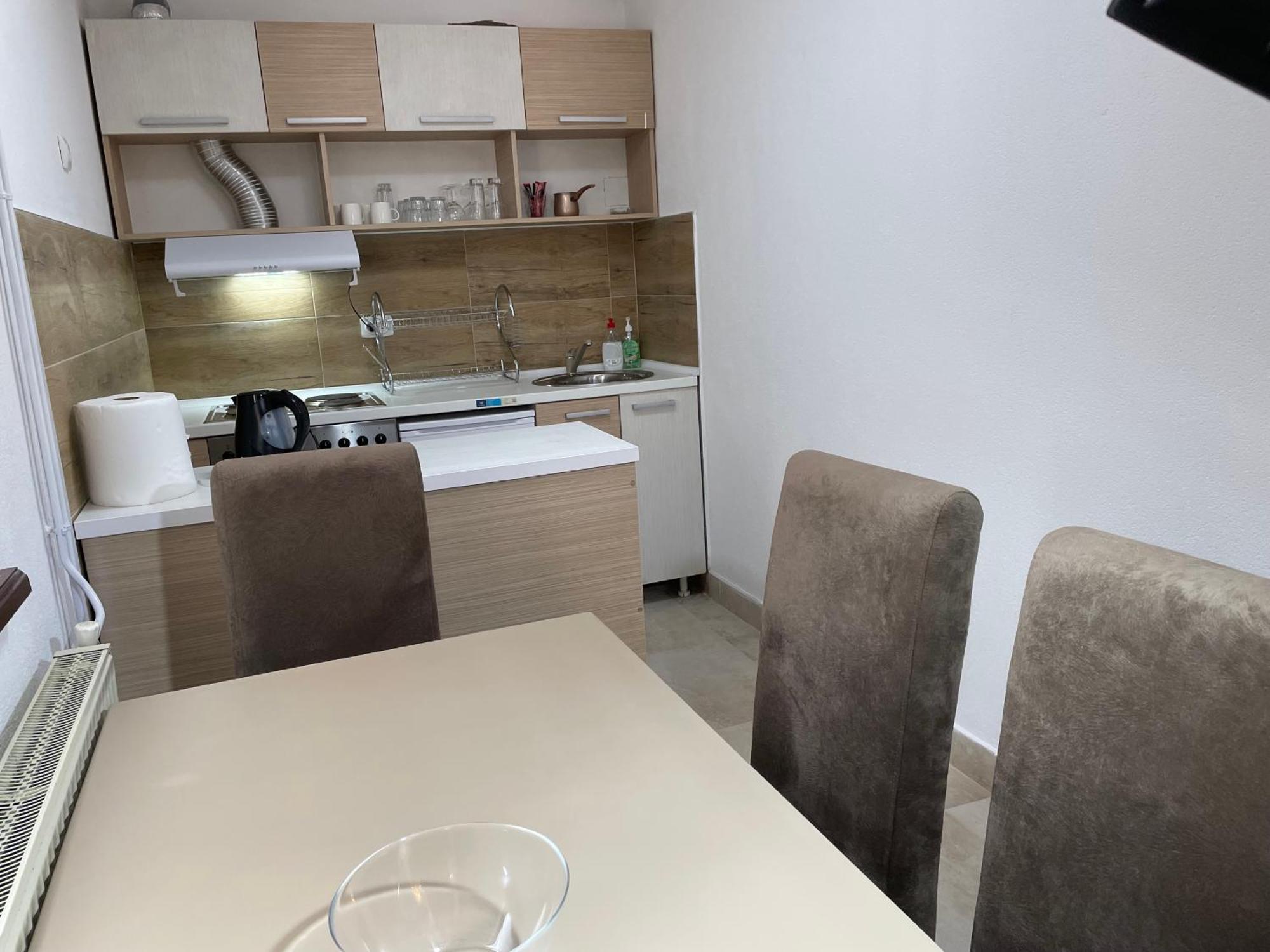 Bora Apartmani - Free Parking - City Center Vranje Buitenkant foto