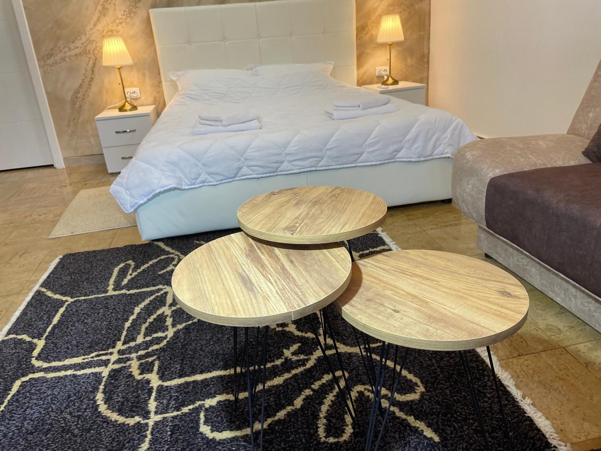 Bora Apartmani - Free Parking - City Center Vranje Buitenkant foto